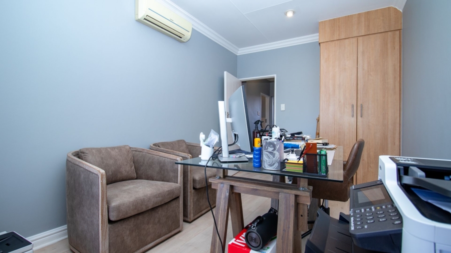 3 Bedroom Property for Sale in The Coves North West